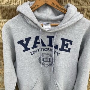 Yale University Bulldogs Mens Small Gray Hoodie Pullover Lux et Veritas Spellout
